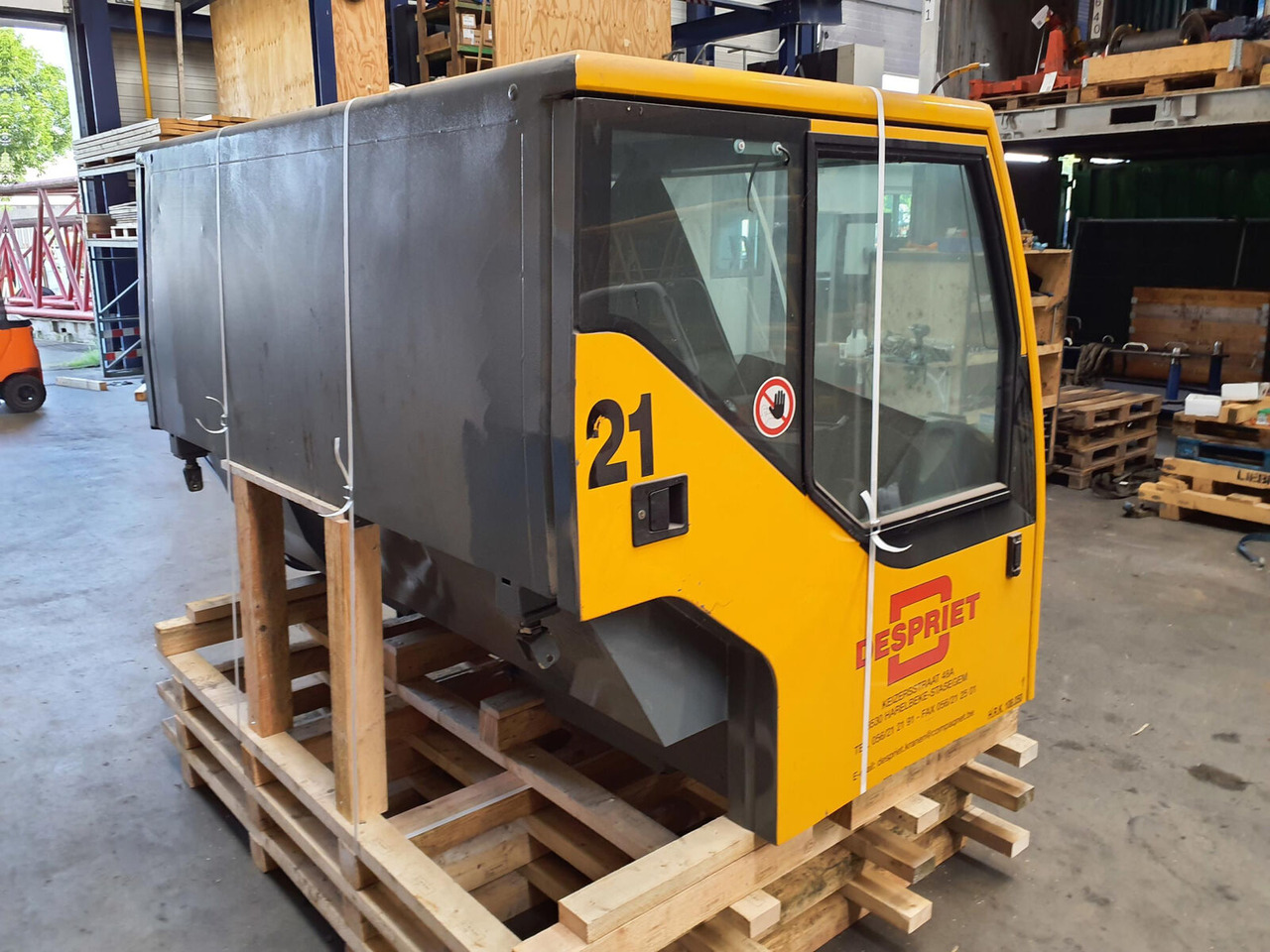 Liebherr LTM 1060-2 lower cabin - Кабина для Мобильных кранов: фото 4 Liebherr LTM 1060-2 lower cabin - Кабина для Мобильных кранов: фото 4