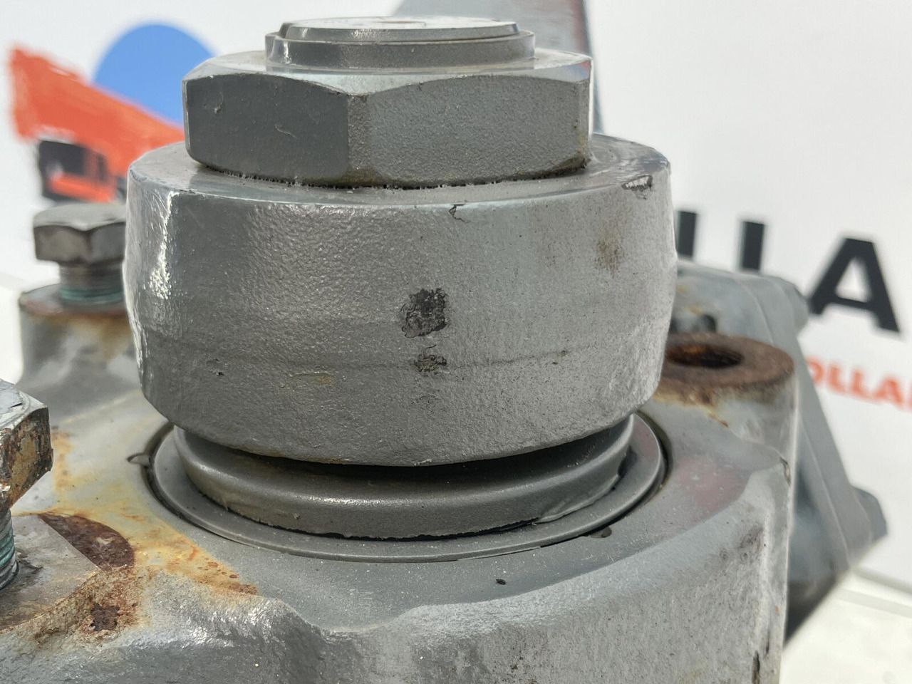 Рулевой механизм для Мобильных кранов Liebherr LTM 1130-5.1 steering box: фото 7 Рулевой механизм для Мобильных кранов Liebherr LTM 1130-5.1 steering box: фото 7