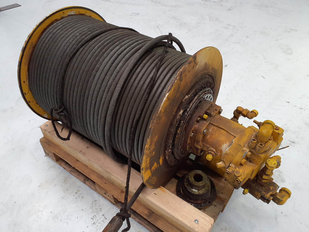Liebherr LTM 1160-2 complete 1e winch - Лебёдка для Мобильных кранов: фото 3 Liebherr LTM 1160-2 complete 1e winch - Лебёдка для Мобильных кранов: фото 3