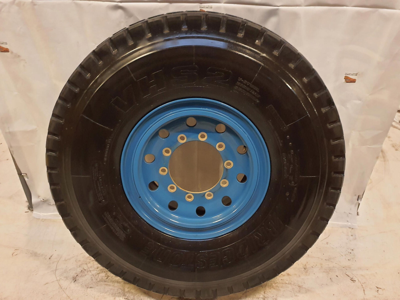 Tadano Faun Wheel 445/95R25 10 6.5 3p - Колесо для Кранов: фото 3 Tadano Faun Wheel 445/95R25 10 6.5 3p - Колесо для Кранов: фото 3