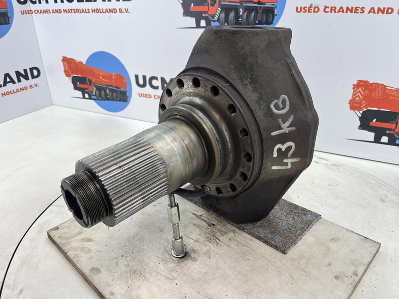 Terex AC 155 steering knuckle 16 holes axle 3 - Поворотный кулак для Кранов: фото 1 Terex AC 155 steering knuckle 16 holes axle 3 - Поворотный кулак для Кранов: фото 1