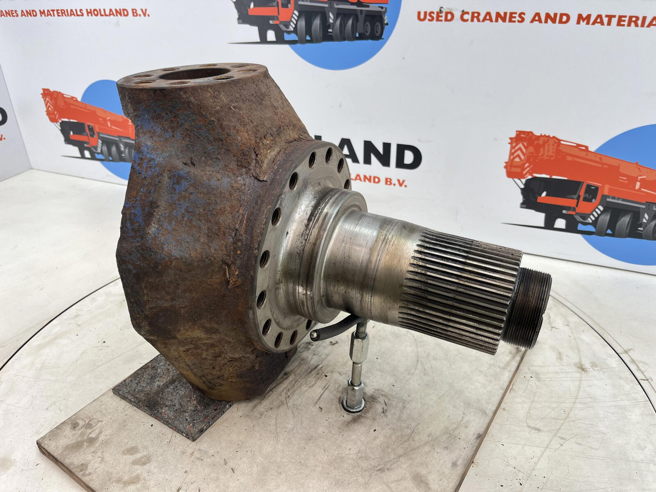 Terex AC 205 Steering knuckle 16 holes axle 4 - Поворотный кулак для Мобильных кранов: фото 3 Terex AC 205 Steering knuckle 16 holes axle 4 - Поворотный кулак для Мобильных кранов: фото 3