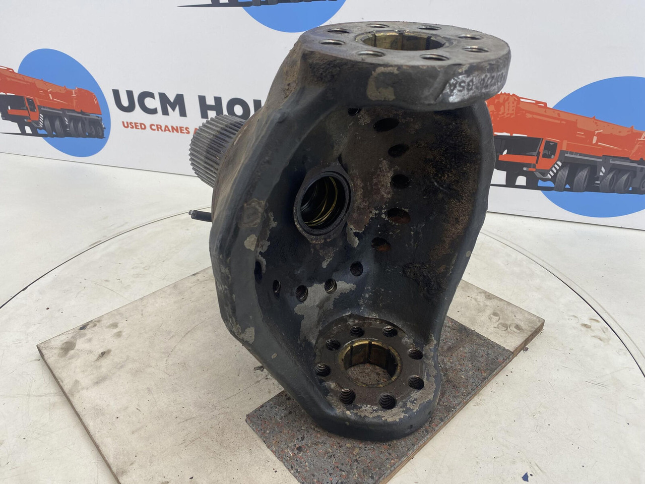 Terex Demag AC 35 Steering knuckle 16 holes axle 1 - Поворотный кулак для Мобильных кранов: фото 4 Terex Demag AC 35 Steering knuckle 16 holes axle 1 - Поворотный кулак для Мобильных кранов: фото 4