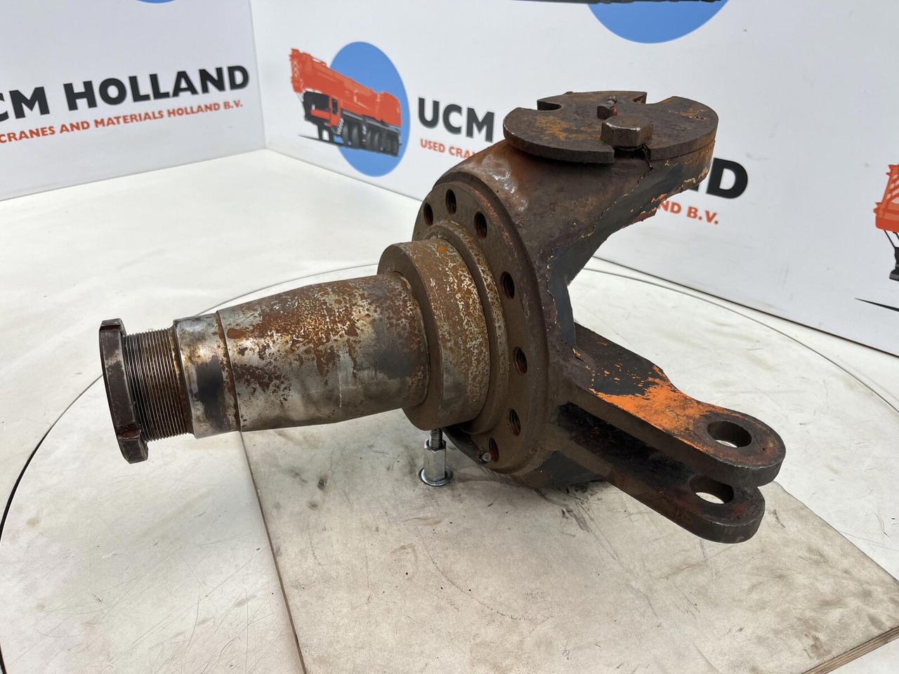 Terex HC 340 Steering knuckle 12 holes axle 1 - Поворотный кулак для Мобильных кранов: фото 1 Terex HC 340 Steering knuckle 12 holes axle 1 - Поворотный кулак для Мобильных кранов: фото 1