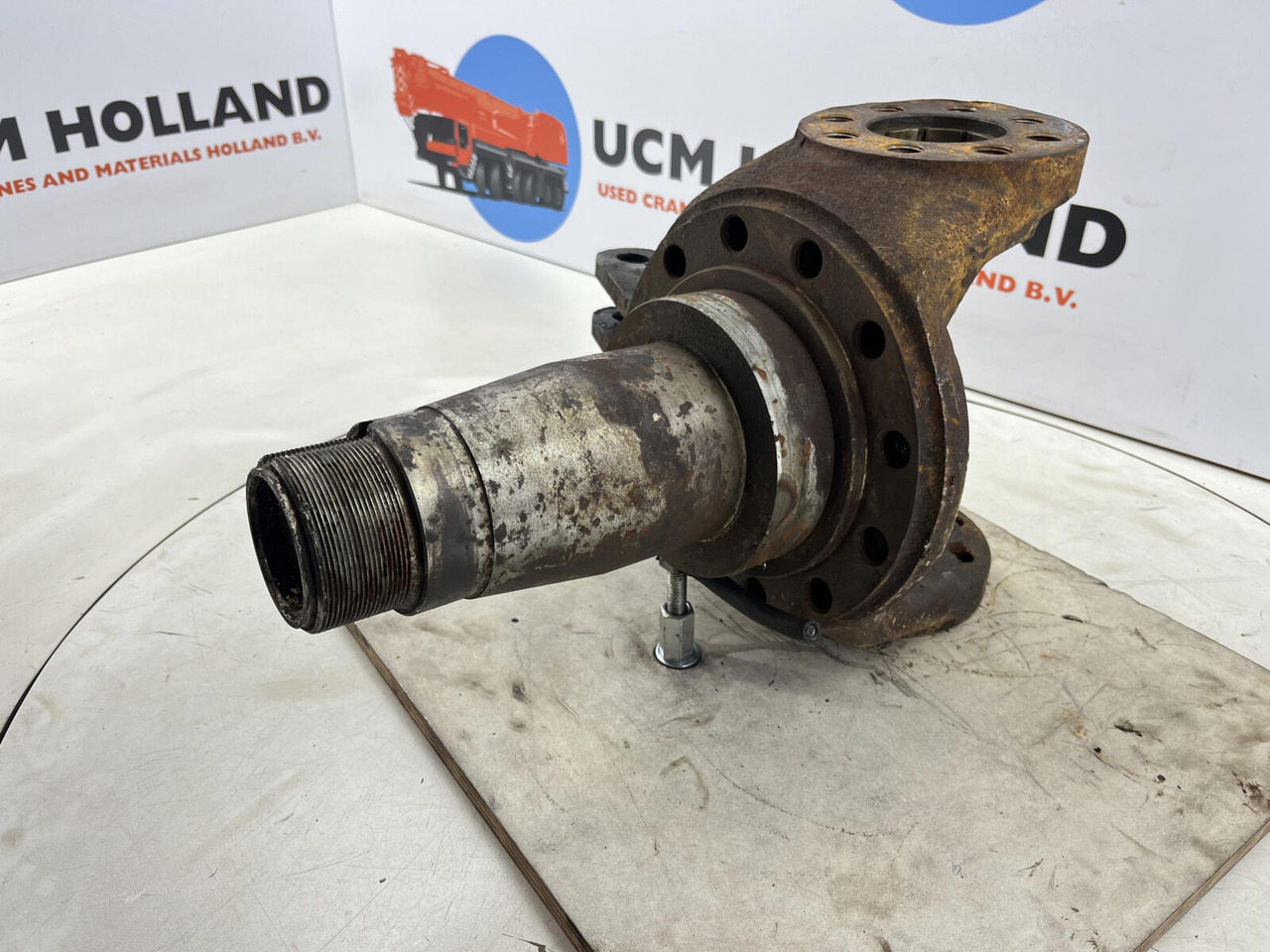 Terex HC 340 Steering knuckle 12 holes axle 2 - Поворотный кулак для Мобильных кранов: фото 1 Terex HC 340 Steering knuckle 12 holes axle 2 - Поворотный кулак для Мобильных кранов: фото 1