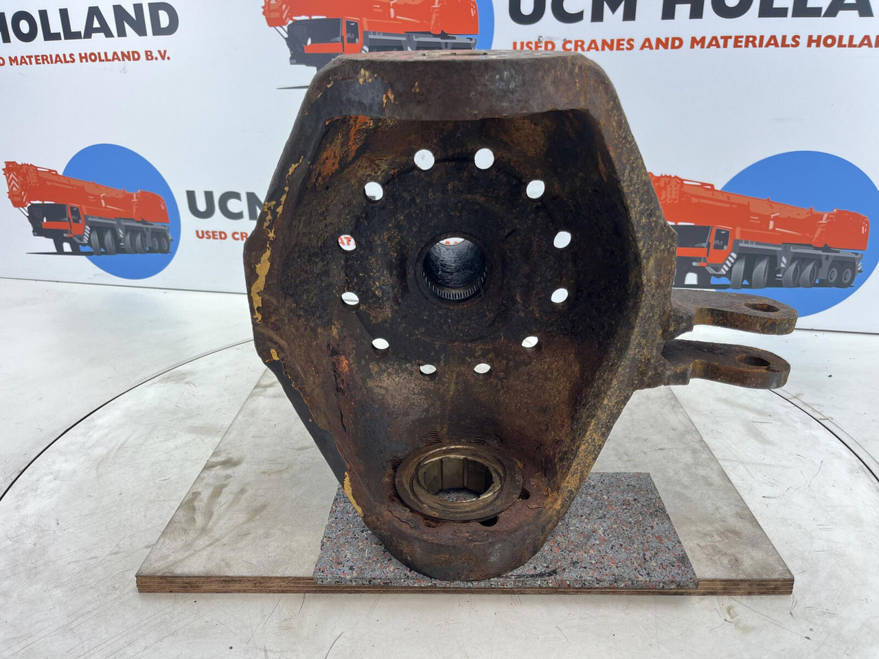 Terex HC 340 Steering knuckle 12 holes axle 6 - Поворотный кулак для Мобильных кранов: фото 5 Terex HC 340 Steering knuckle 12 holes axle 6 - Поворотный кулак для Мобильных кранов: фото 5