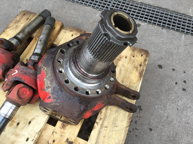 Terex Terex Demag AC 35 axle 2 steering right knuckle 16 holes with br - Поворотный кулак для Кранов: фото 2 Terex Terex Demag AC 35 axle 2 steering right knuckle 16 holes with br - Поворотный кулак для Кранов: фото 2