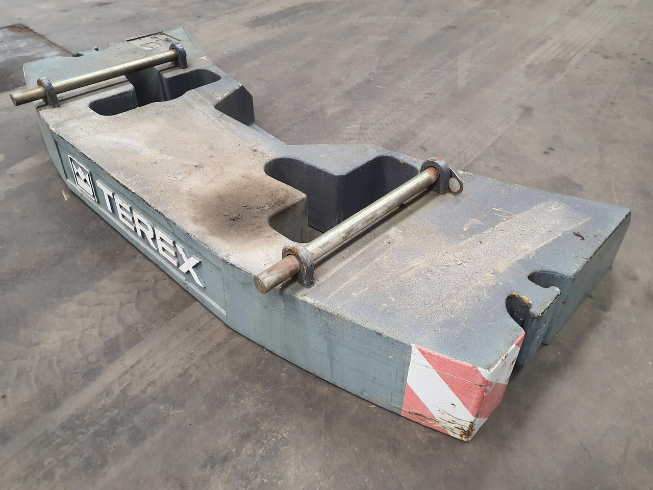 Terex Terex Demag Challenger 4200 counterweight 3.7 Ton - Противовес для Мобильных кранов: фото 4 Terex Terex Demag Challenger 4200 counterweight 3.7 Ton - Противовес для Мобильных кранов: фото 4