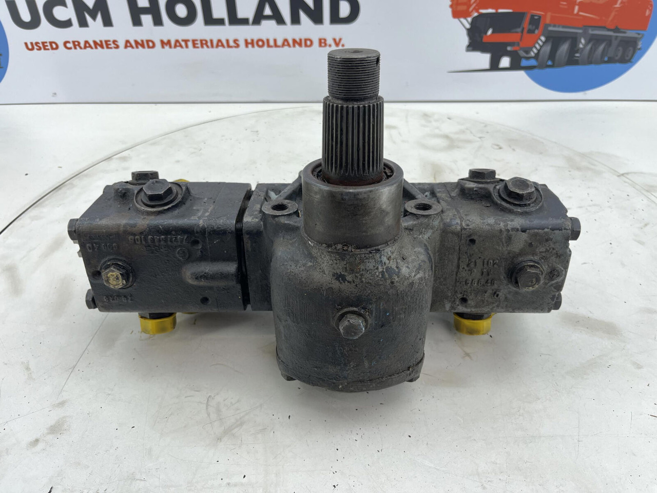 ZF Steering Box 120bar - Рулевой механизм для Кранов: фото 1 ZF Steering Box 120bar - Рулевой механизм для Кранов: фото 1