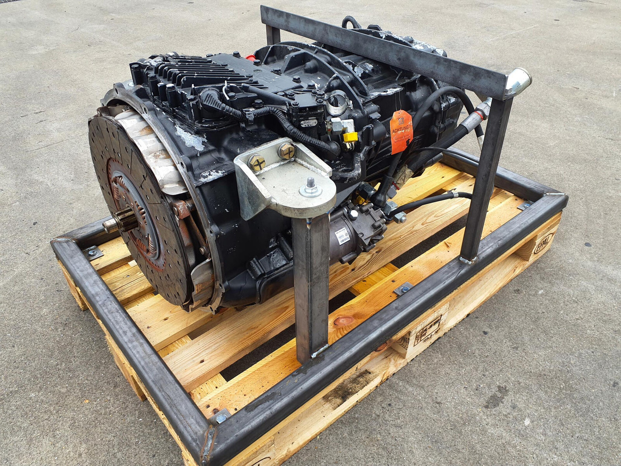 ZF Terex challenger 3160 Gearbox ZF astronic MID 12 AS 1625 SO - Коробка передач для Мобильных кранов: фото 1 ZF Terex challenger 3160 Gearbox ZF astronic MID 12 AS 1625 SO - Коробка передач для Мобильных кранов: фото 1