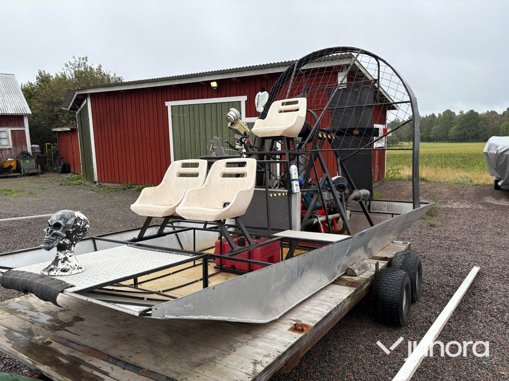 Båt - Airboat - Другая техника: фото 1 Båt - Airboat - Другая техника: фото 1