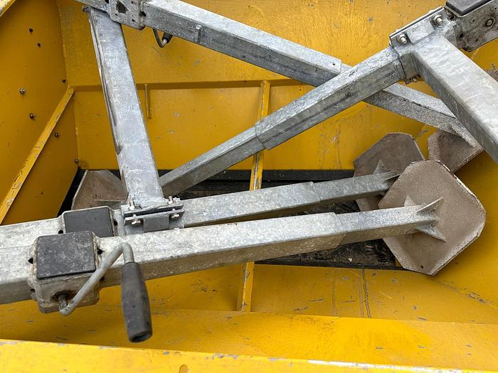 Nido Stratos B06-27 PAX - Разбрасыватель песка/ Соли: фото 5 Nido Stratos B06-27 PAX - Разбрасыватель песка/ Соли: фото 5