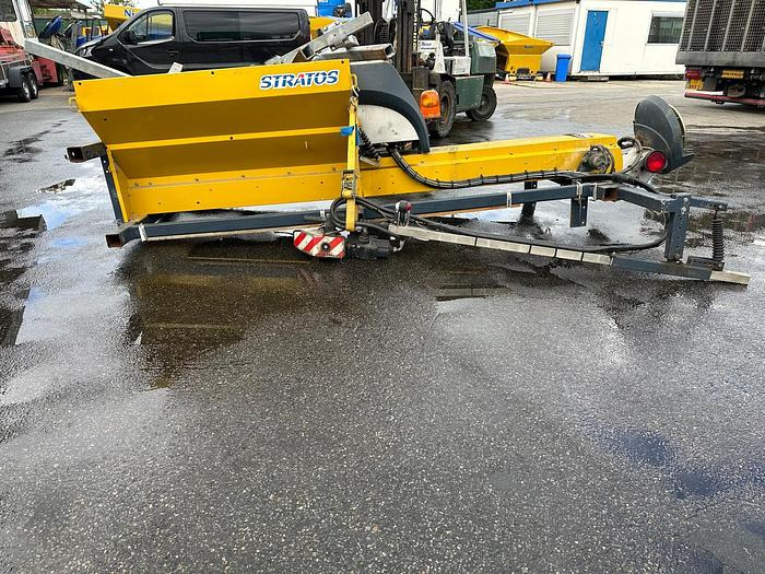 Nido Stratos B06-27 PAX - Разбрасыватель песка/ Соли: фото 2 Nido Stratos B06-27 PAX - Разбрасыватель песка/ Соли: фото 2