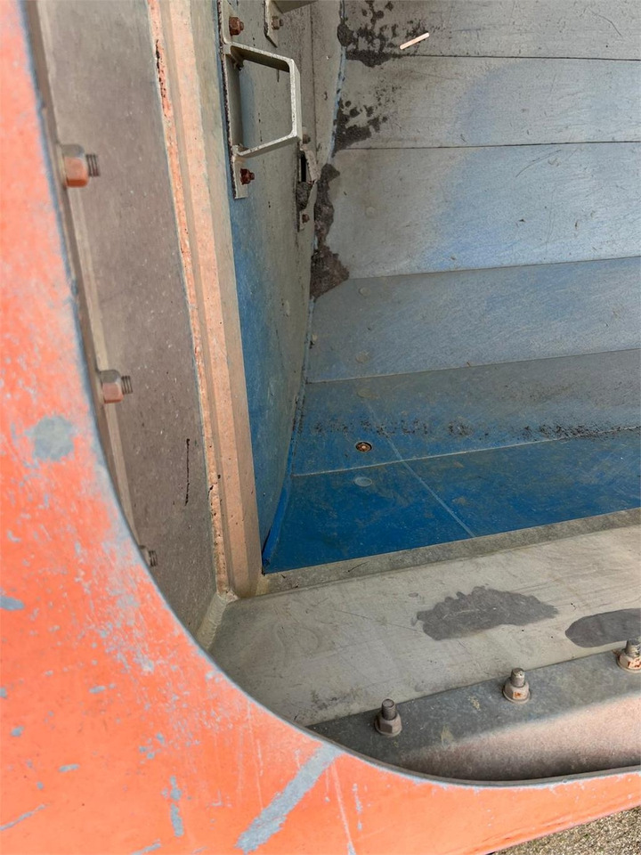 Самосвальный полуприцеп Kel-Berg 4 akslet - alu kasse + plastindlæg: фото 13 Самосвальный полуприцеп Kel-Berg 4 akslet - alu kasse + plastindlæg: фото 13