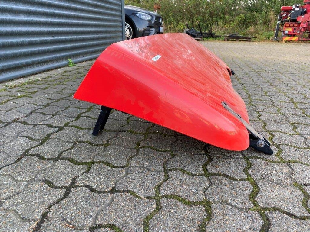 MAN Tagspoiler fra MAN TGX XXL førerhus - Аэродинамика/ Спойлеры для Грузовиков: фото 5 MAN Tagspoiler fra MAN TGX XXL førerhus - Аэродинамика/ Спойлеры для Грузовиков: фото 5