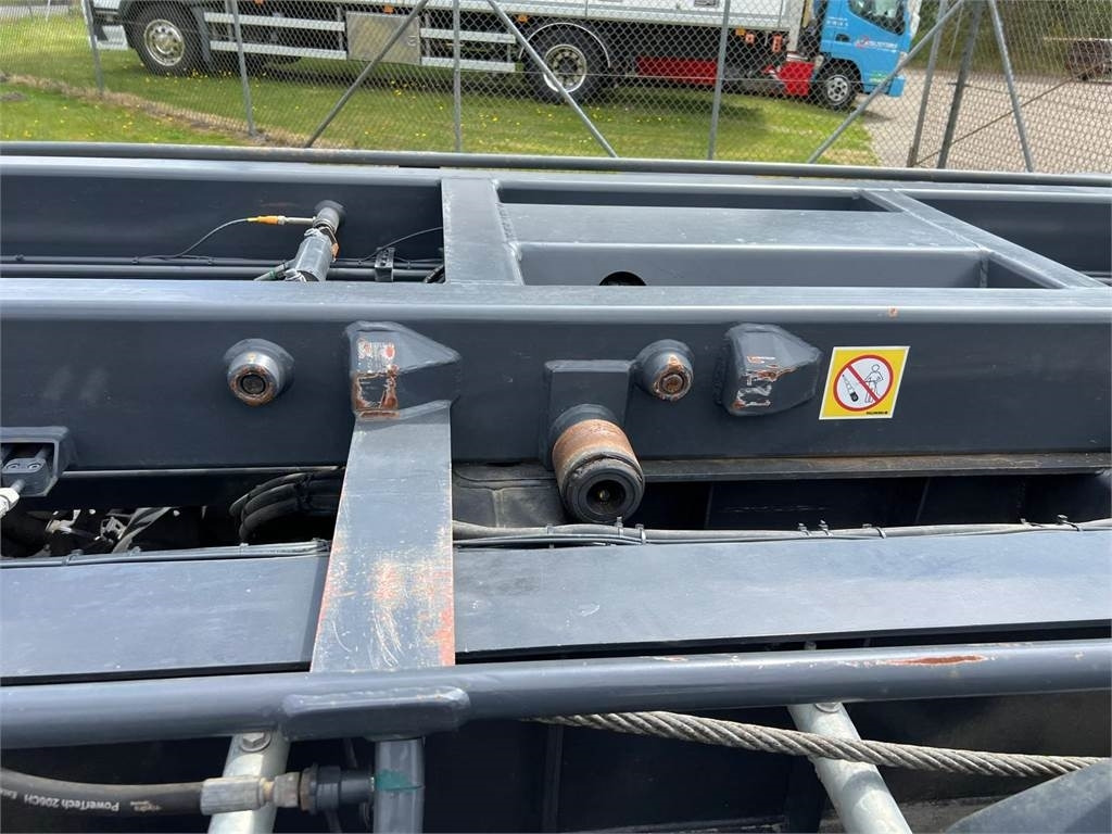 MTDK KC 300 HMF 3 vejs wirehejs - Прицеп мультилифт/ Бункеровоз: фото 4 MTDK KC 300 HMF 3 vejs wirehejs - Прицеп мультилифт/ Бункеровоз: фото 4