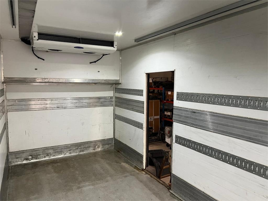 Mercedes-Benz Actros 2530 L 6x2*4 - Рефрижератор: фото 4 Mercedes-Benz Actros 2530 L 6x2*4 - Рефрижератор: фото 4