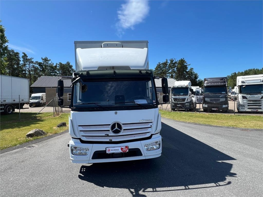 Mercedes-Benz Atego 1224 LnR - Грузовик с закрытым кузовом: фото 2 Mercedes-Benz Atego 1224 LnR - Грузовик с закрытым кузовом: фото 2