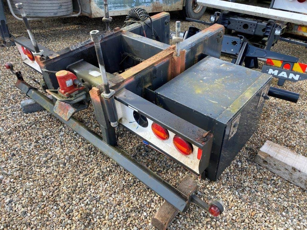 HMF krankonsol - 65 mm bolte - Навесное оборудование для Грузовиков: фото 1 HMF krankonsol - 65 mm bolte - Навесное оборудование для Грузовиков: фото 1
