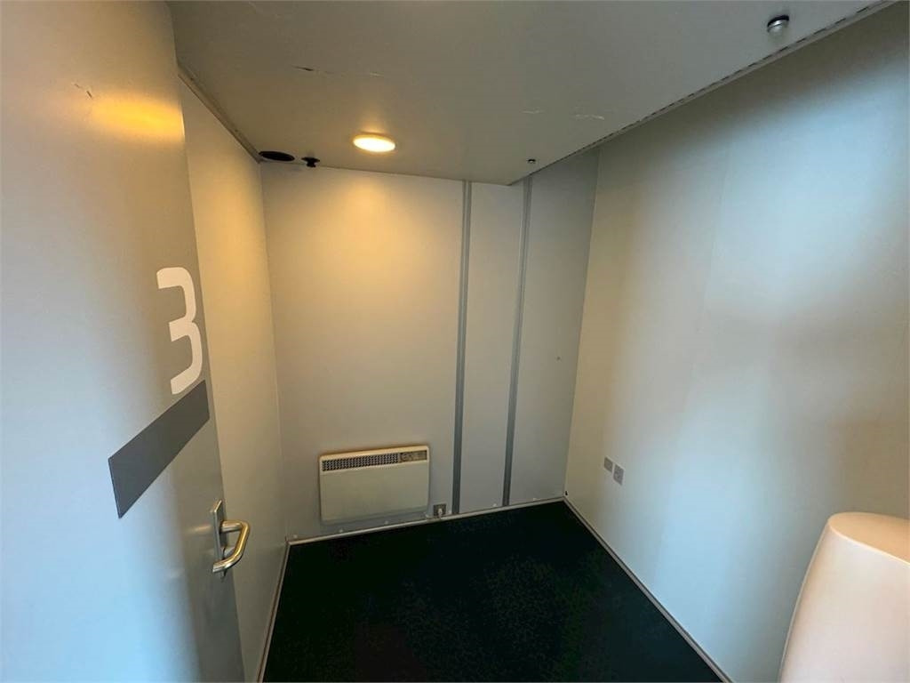 Полуприцеп-фургон Smit Mammografi - hospital trailer: фото 23