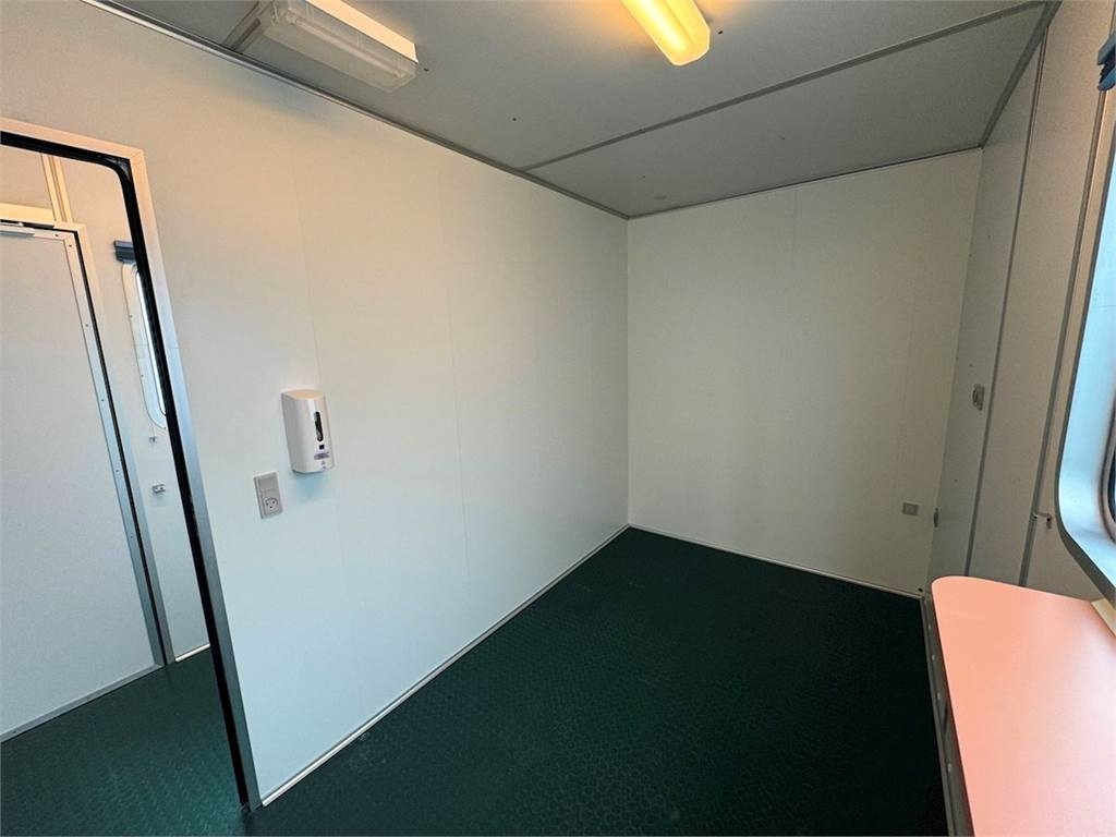 Полуприцеп-фургон Smit Mammografi - hospital trailer: фото 22