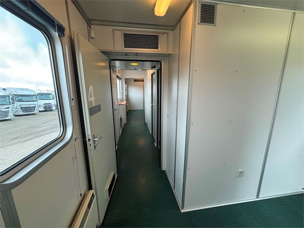 Полуприцеп-фургон Smit Mammografi - hospital trailer: фото 12