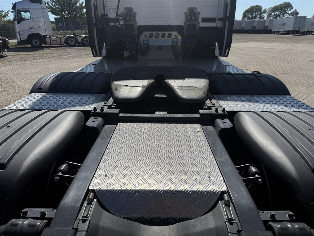 Scania S560 A 6x2 NB 2950 - Тягач: фото 4 Scania S560 A 6x2 NB 2950 - Тягач: фото 4