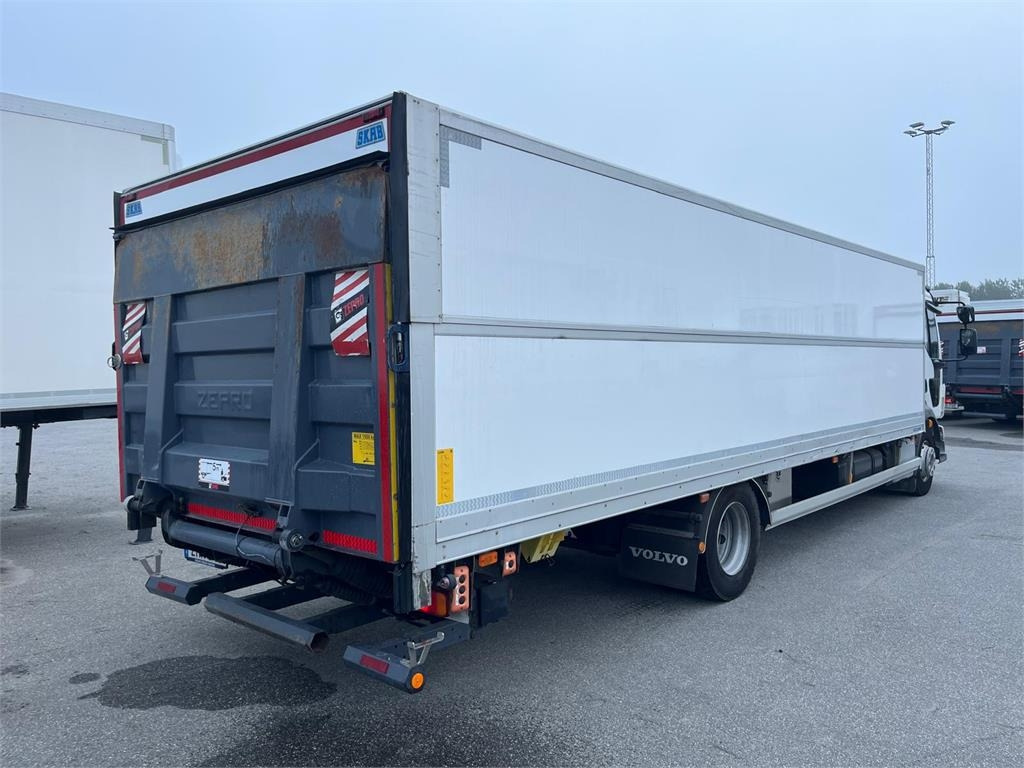 Volvo FL 250 16 ton - Грузовик с закрытым кузовом: фото 5 Volvo FL 250 16 ton - Грузовик с закрытым кузовом: фото 5