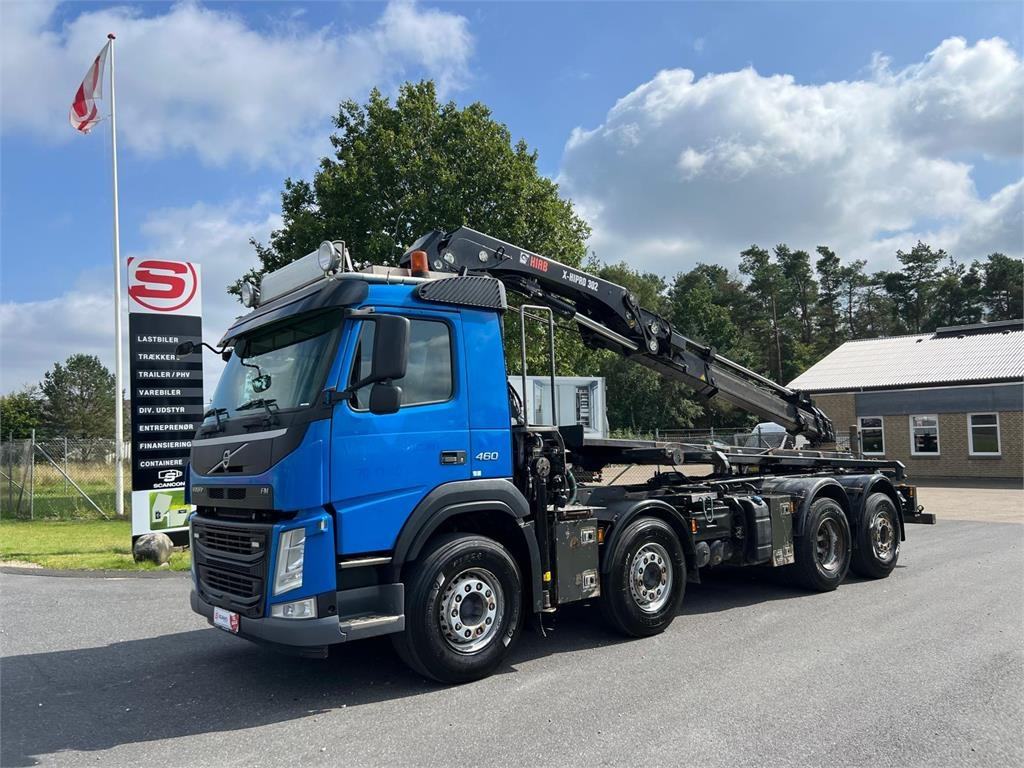 Volvo FM460 - Hiab 302EP 5 kran  - Портальный бункеровоз: фото 1 Volvo FM460 - Hiab 302EP 5 kran  - Портальный бункеровоз: фото 1