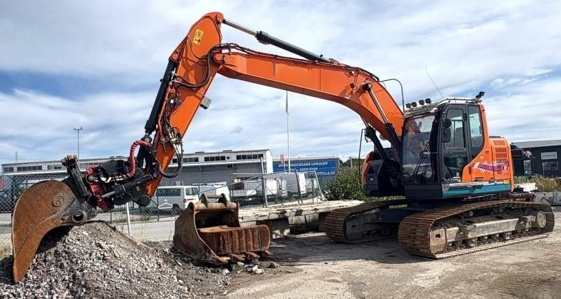 Doosan DX 235 LCR-5 - Гусеничный экскаватор: фото 1 Doosan DX 235 LCR-5 - Гусеничный экскаватор: фото 1