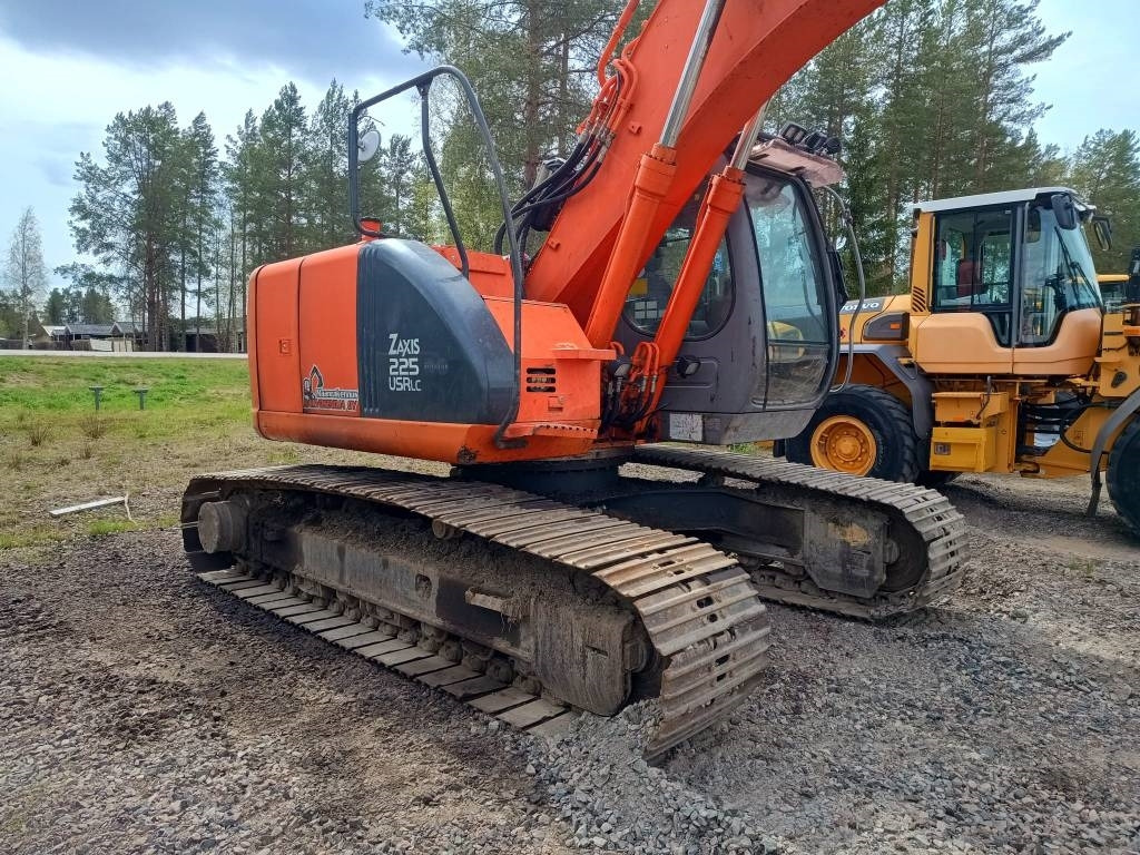 Hitachi MYYTY! SOLD! ZX225USR KALLISTAJALLA - Гусеничный экскаватор: фото 5 Hitachi MYYTY! SOLD! ZX225USR KALLISTAJALLA - Гусеничный экскаватор: фото 5