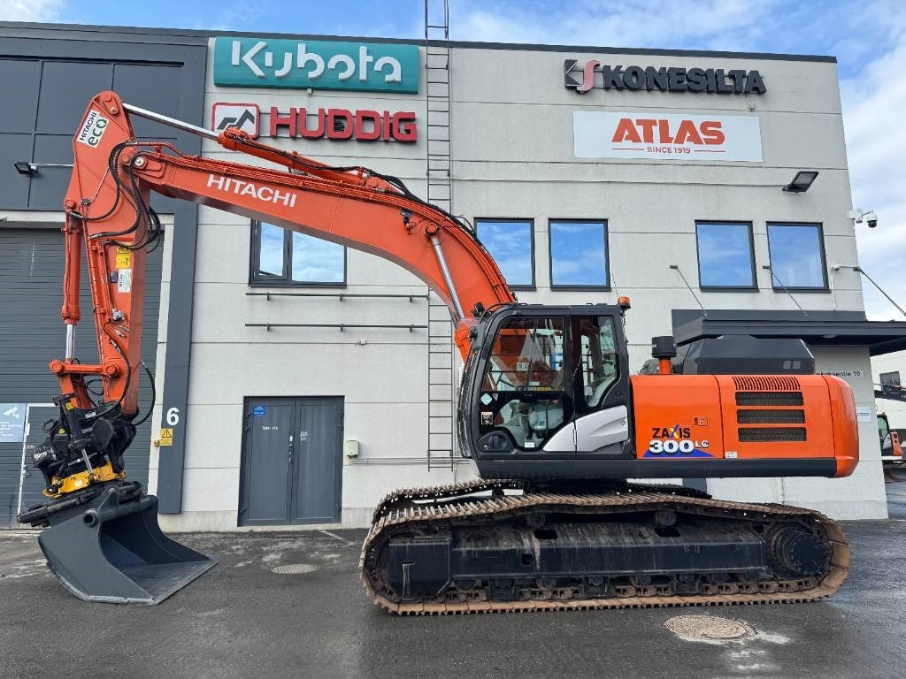 Hitachi ZX 300 LC-6 ENGCON EC233 S80/S80 - Гусеничный экскаватор: фото 1 Hitachi ZX 300 LC-6 ENGCON EC233 S80/S80 - Гусеничный экскаватор: фото 1