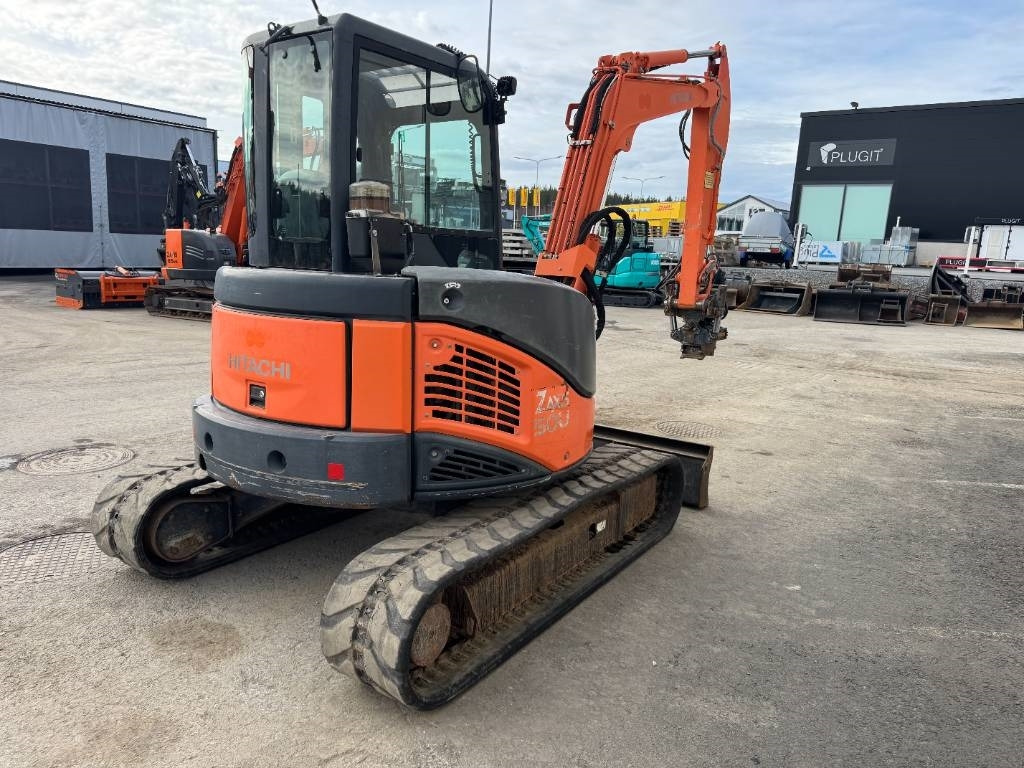 Hitachi ZX50U-2 PYÖRITTÄJÄLLÄ - Мини-экскаватор: фото 5 Hitachi ZX50U-2 PYÖRITTÄJÄLLÄ - Мини-экскаватор: фото 5
