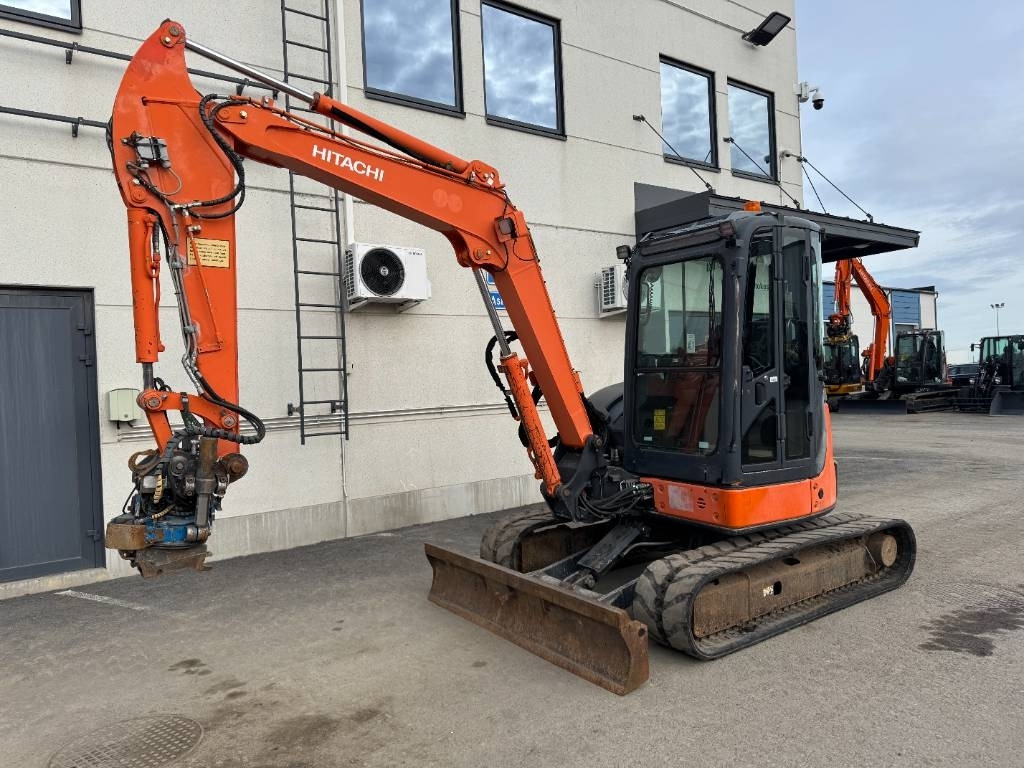 Hitachi ZX50U-2 PYÖRITTÄJÄLLÄ - Мини-экскаватор: фото 2 Hitachi ZX50U-2 PYÖRITTÄJÄLLÄ - Мини-экскаватор: фото 2