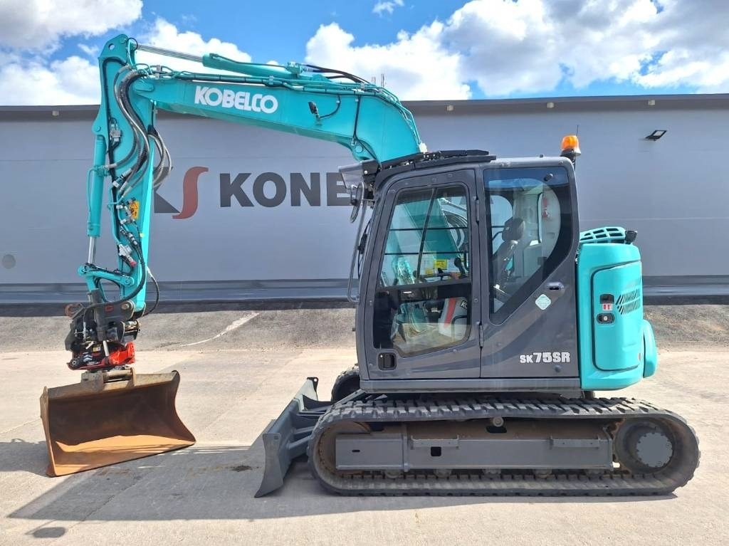 Kobelco MYYTY! SOLD! SK75SR-7 PYÖRITTÄJÄLLÄ - Мини-экскаватор: фото 1 Kobelco MYYTY! SOLD! SK75SR-7 PYÖRITTÄJÄLLÄ - Мини-экскаватор: фото 1