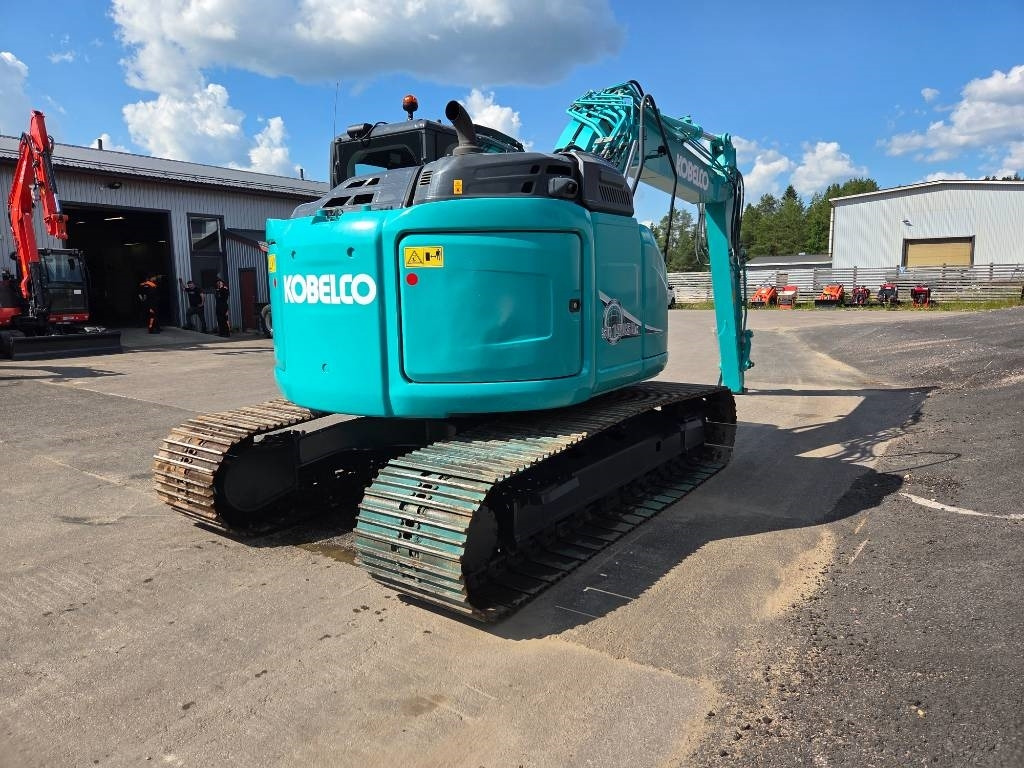 Kobelco SK140SRLC-5 - Гусеничный экскаватор: фото 3 Kobelco SK140SRLC-5 - Гусеничный экскаватор: фото 3