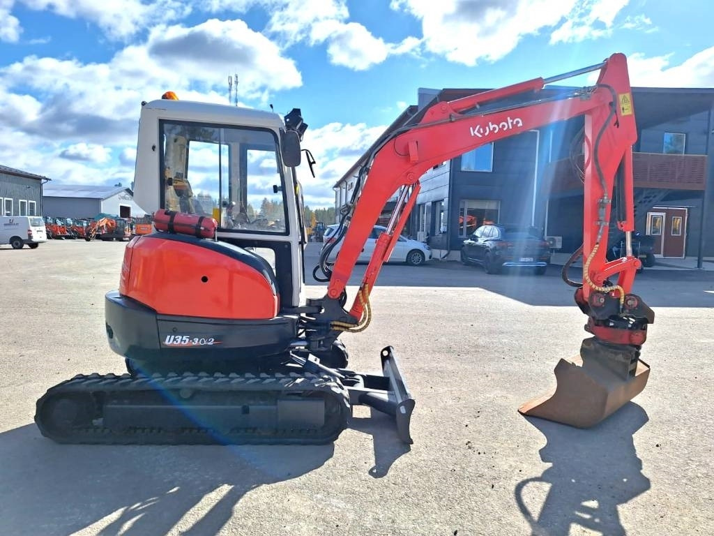 Kubota MYYTY! SOLD! U35-3A PYÖRITTÄJÄLLÄ - Мини-экскаватор: фото 5 Kubota MYYTY! SOLD! U35-3A PYÖRITTÄJÄLLÄ - Мини-экскаватор: фото 5
