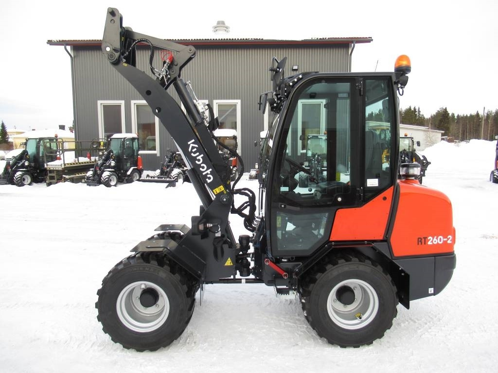 Kubota RT260-2 UUSI, TAKUU - Компактный фронтальный погрузчик: фото 2 Kubota RT260-2 UUSI, TAKUU - Компактный фронтальный погрузчик: фото 2