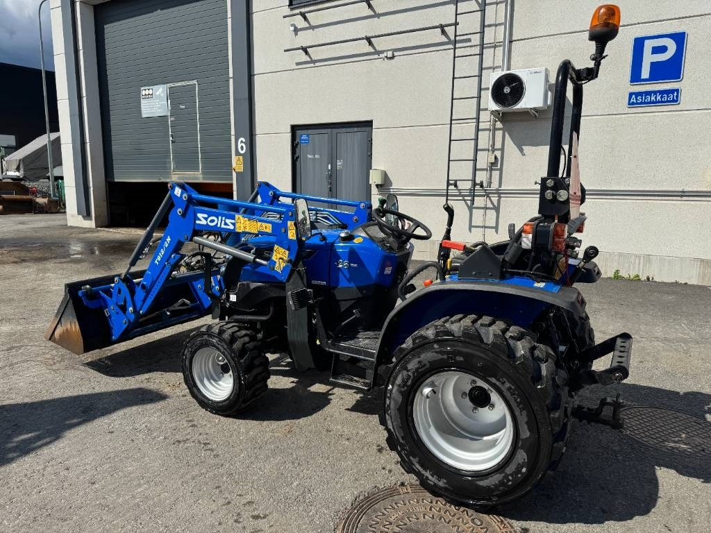 Solis 26 4WD Etukuormaajalla - Трактор: фото 4 Solis 26 4WD Etukuormaajalla - Трактор: фото 4