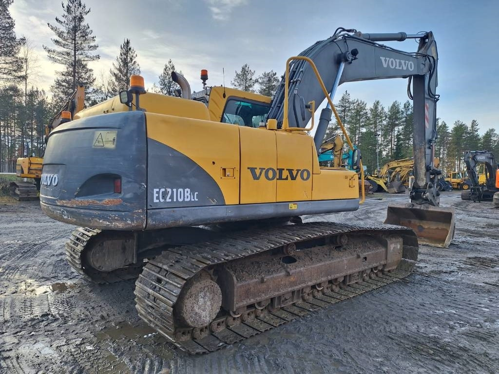 Volvo EC210BLC KALLISTUVA LUISKAKAUHA - Гусеничный экскаватор: фото 4 Volvo EC210BLC KALLISTUVA LUISKAKAUHA - Гусеничный экскаватор: фото 4