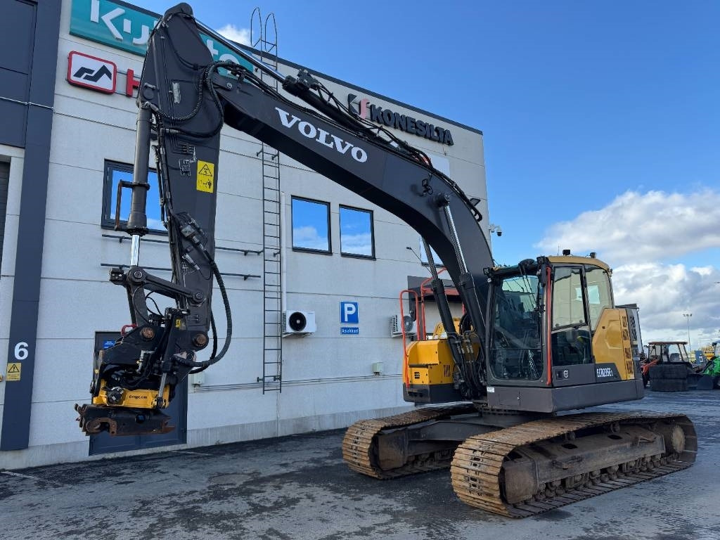 Volvo ECR 235 EL - Гусеничный экскаватор: фото 2 Volvo ECR 235 EL - Гусеничный экскаватор: фото 2