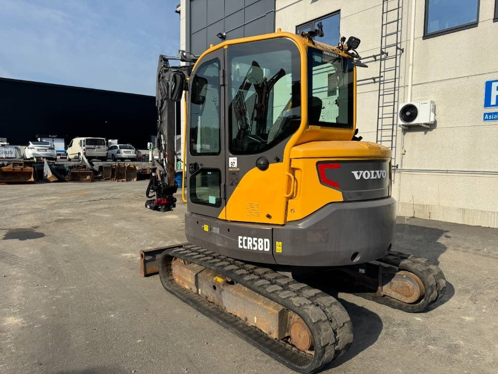 Volvo ECR58D PYÖRITTÄJÄLLÄ  - Мини-экскаватор: фото 3 Volvo ECR58D PYÖRITTÄJÄLLÄ  - Мини-экскаватор: фото 3