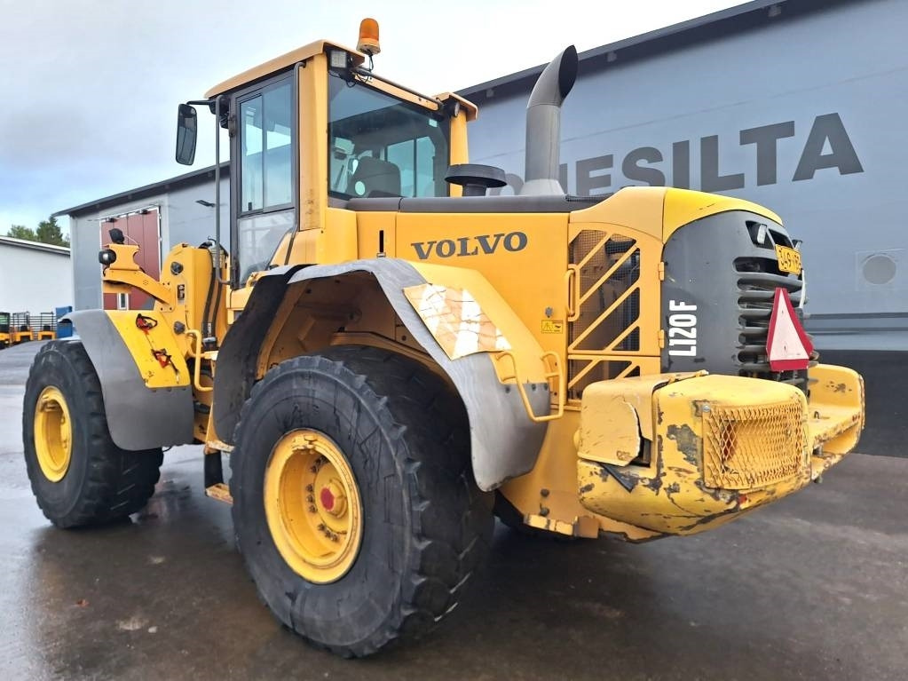 Volvo L120F RASVARI, YM. - Колёсный погрузчик: фото 2 Volvo L120F RASVARI, YM. - Колёсный погрузчик: фото 2