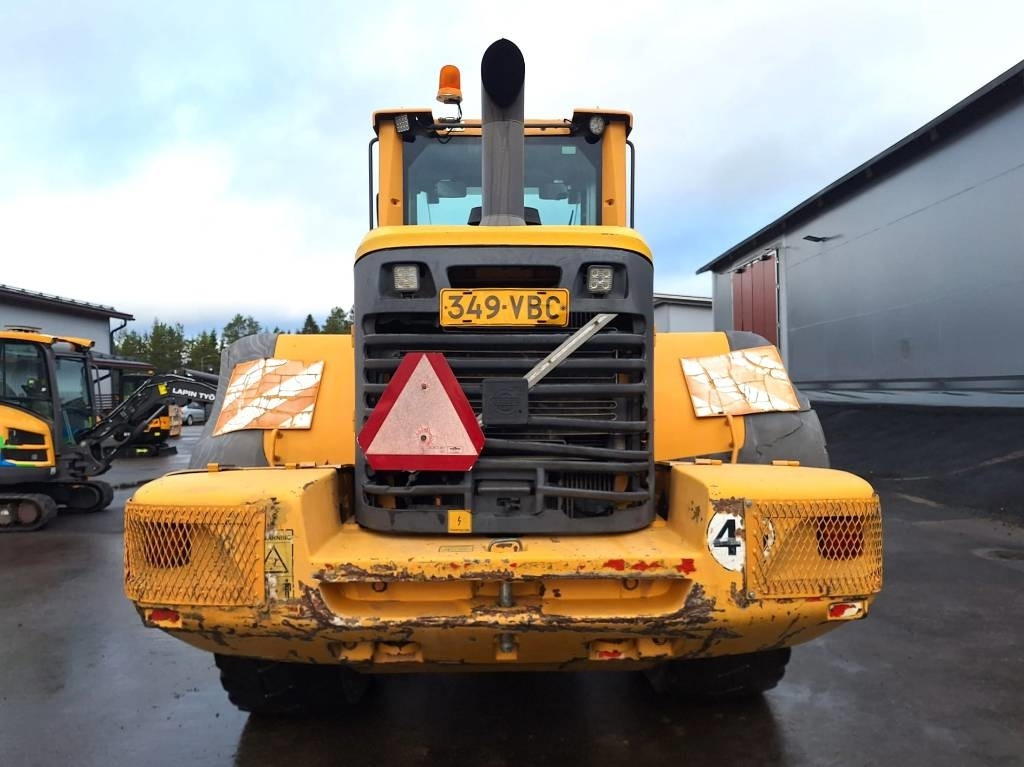 Volvo L120F RASVARI, YM. - Колёсный погрузчик: фото 3 Volvo L120F RASVARI, YM. - Колёсный погрузчик: фото 3