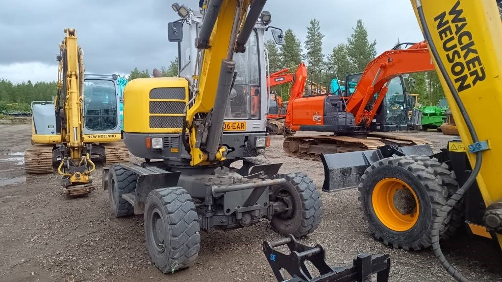 Wacker Neuson 6503 PIHTIENGCON, 2-KAUHAA, PIIKIT - Колёсный экскаватор: фото 2 Wacker Neuson 6503 PIHTIENGCON, 2-KAUHAA, PIIKIT - Колёсный экскаватор: фото 2