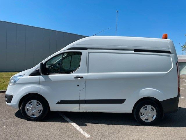 Ford Transit Custom 2.2TDCI. Klima. Tempomat. Xenon. - Легковой фургон: фото 2 Ford Transit Custom 2.2TDCI. Klima. Tempomat. Xenon. - Легковой фургон: фото 2