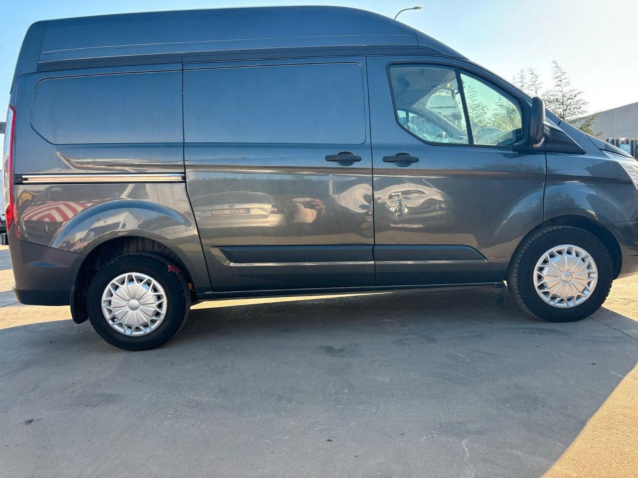 Ford Transit Custom 2.2TDCI. Motor Defekt! - Легковой фургон: фото 2 Ford Transit Custom 2.2TDCI. Motor Defekt! - Легковой фургон: фото 2