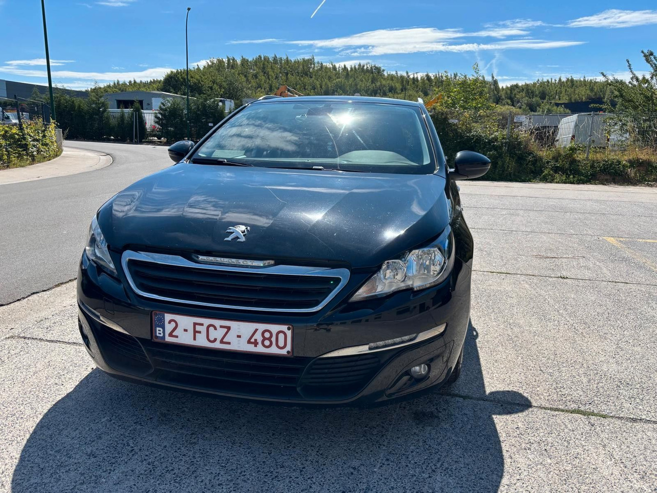 Peugeot 308 Klima. Kamera. Navi. Tempomat - Легковой автомобиль: фото 4 Peugeot 308 Klima. Kamera. Navi. Tempomat - Легковой автомобиль: фото 4