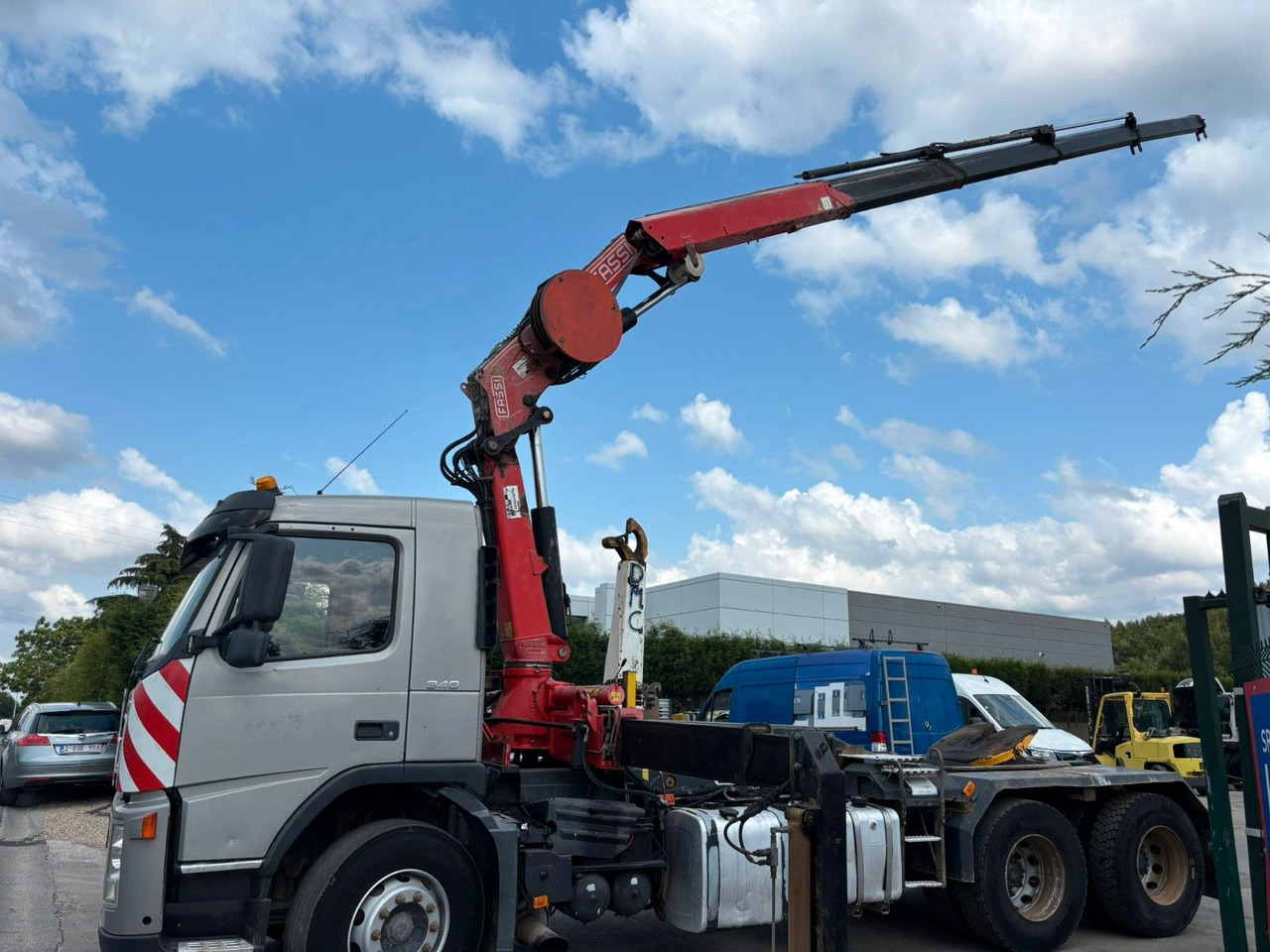 Volvo 6x4. Fassi F195A. Abroll. Funk. Tempomat. - Крюковой мультилифт, Автоманипулятор: фото 5 Volvo 6x4. Fassi F195A. Abroll. Funk. Tempomat. - Крюковой мультилифт, Автоманипулятор: фото 5