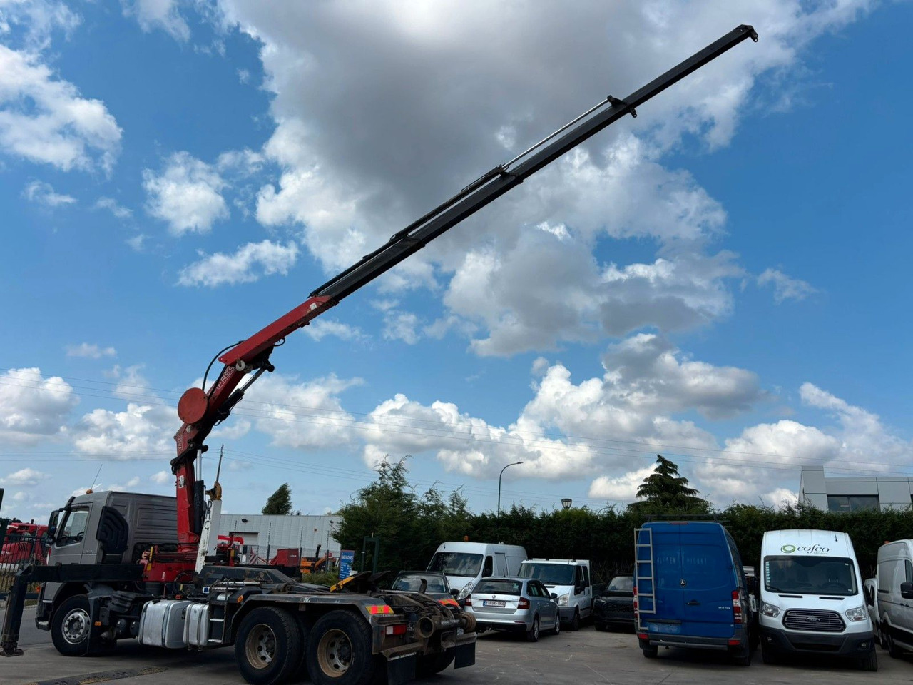 Volvo 6x4. Fassi F195A. Abroll. Funk. Tempomat. - Автоманипулятор: фото 1 Volvo 6x4. Fassi F195A. Abroll. Funk. Tempomat. - Автоманипулятор: фото 1